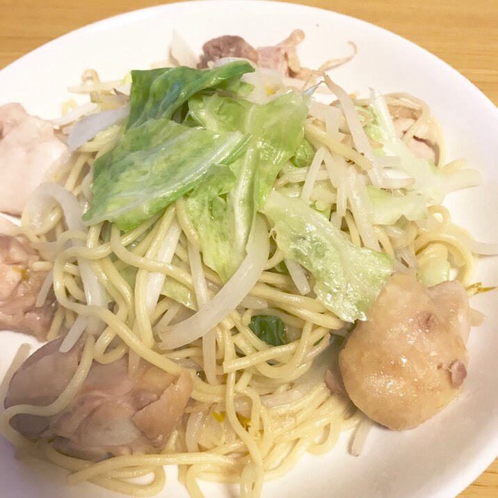 鶏肉とキャベツのレモン焼きそば